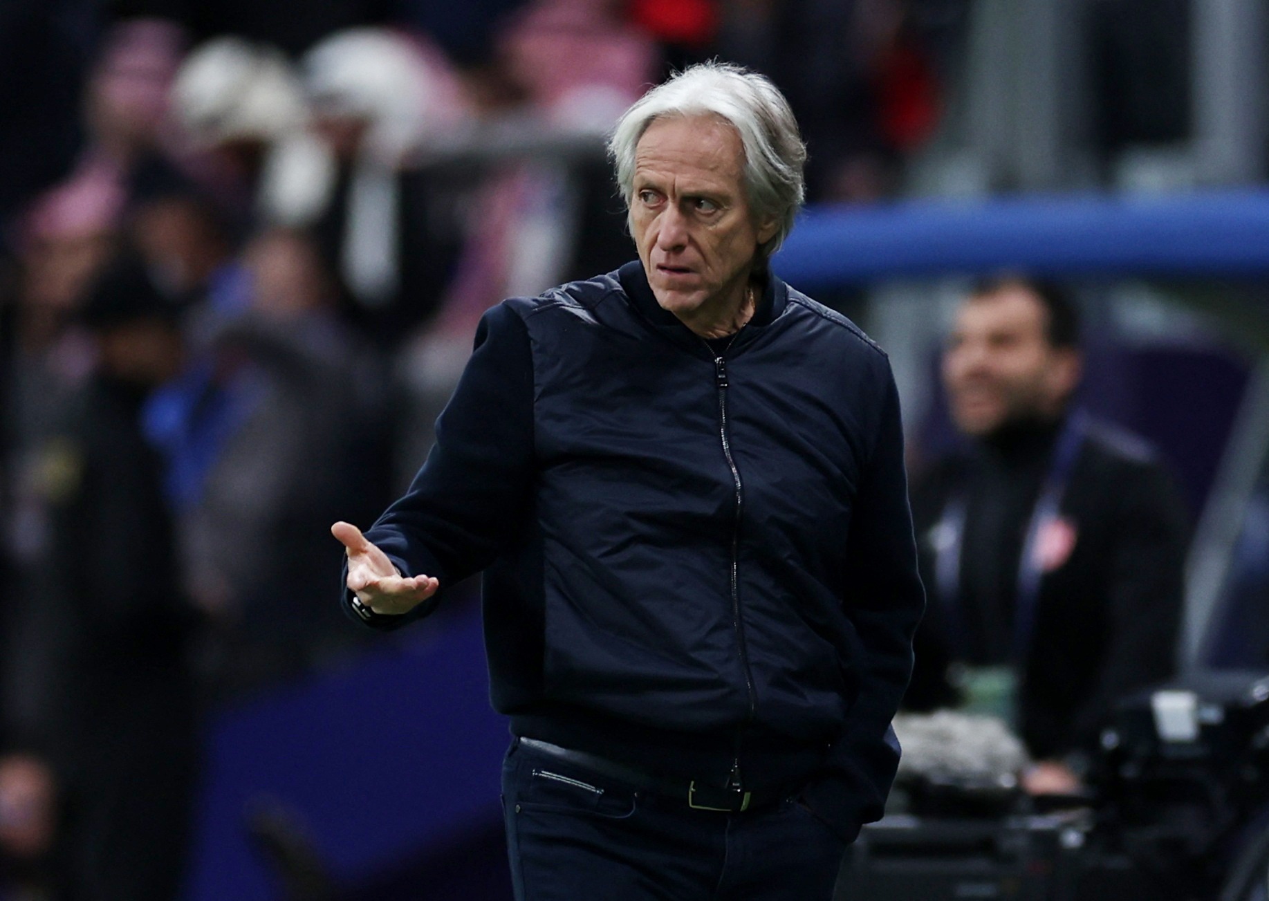 迪尼谈金斯基、约恩森：足球非温情脉脉的运动，不能随意更换门将