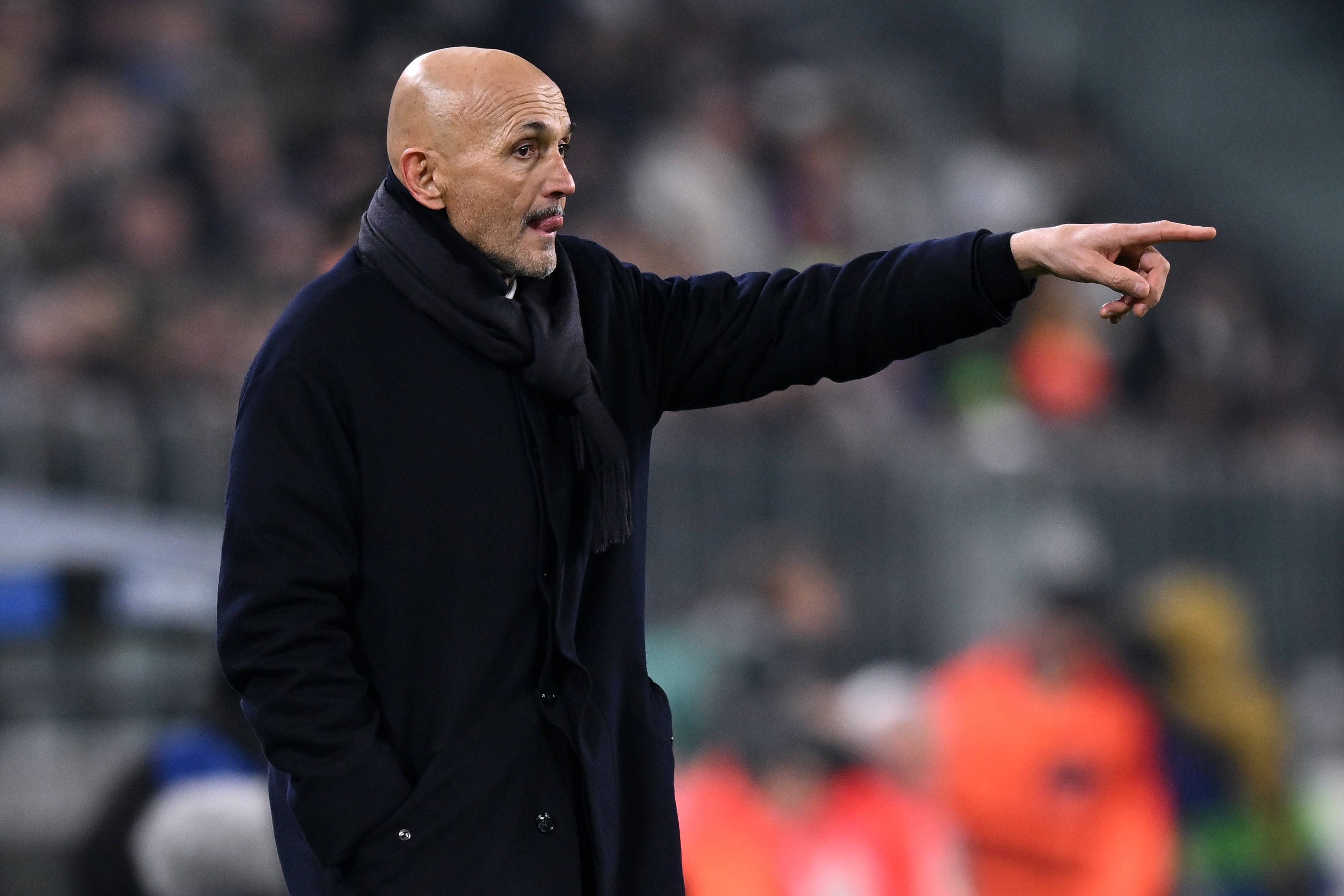 舍什科社媒晒与库尼亚合照：没有比在主场球迷看台前破门更棒的事