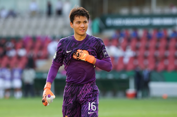 科比外甥杰特·华盛顿大学改穿24号球衣！是26届橄榄球五星高中生