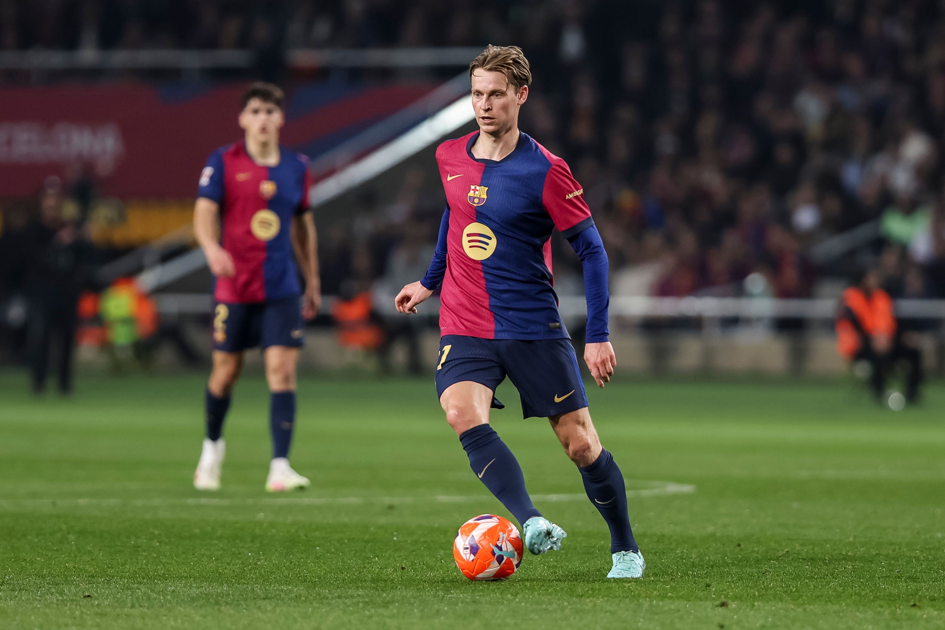 越打越好了！亨德森半场10中7砍球队最高18分 三分5中4&另有2板